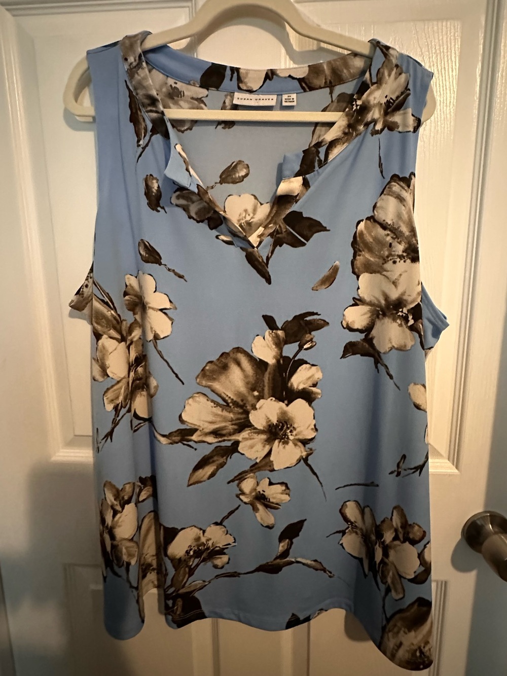 Susan Graver Liquid Knit Sleeveless Bold Floral V-Neck Top Light Blue Sz:3X Used